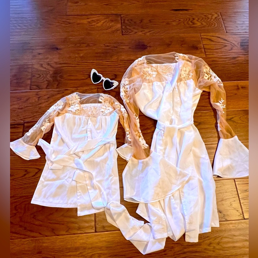 Bridal Robed with love “HILDY” robe medium with matching flower girl robe 3T